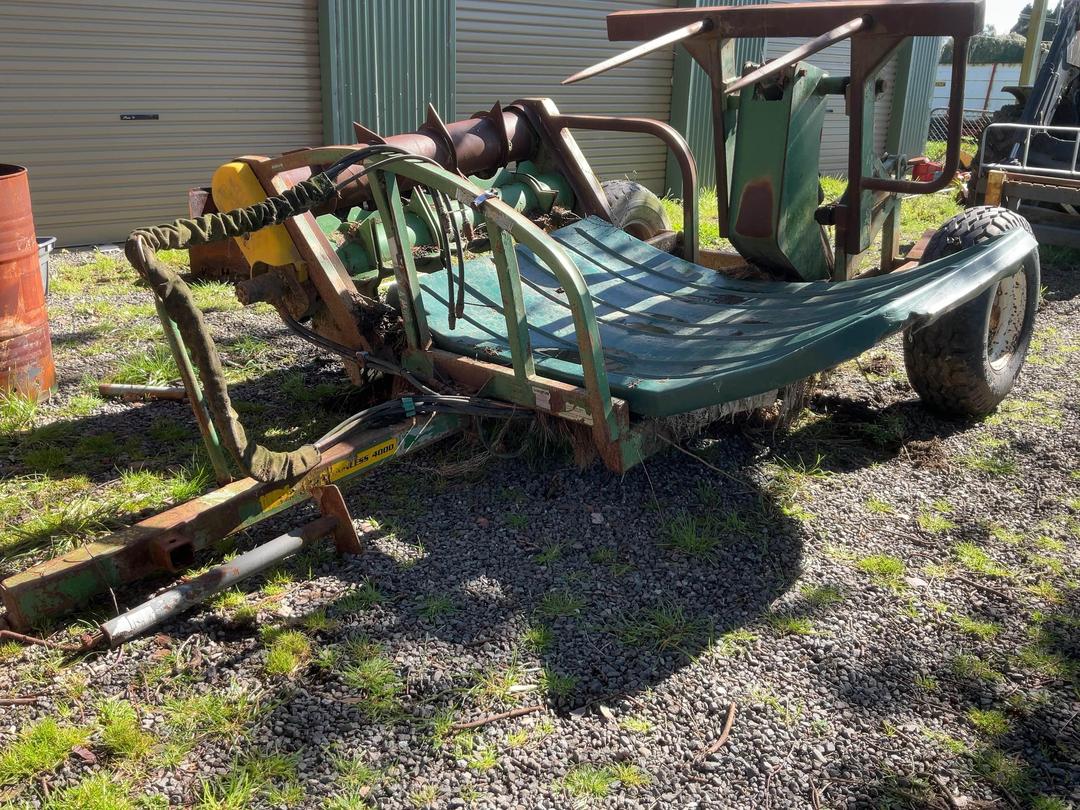 Photo '1' of hustler Round  Bale Feeder chainless 4000 Baler