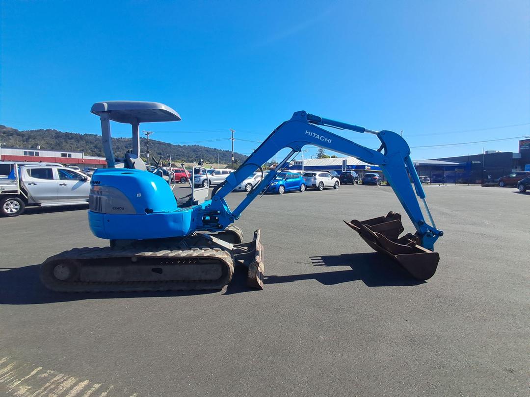 Photo '3' of Hitachi EX40U Excavator