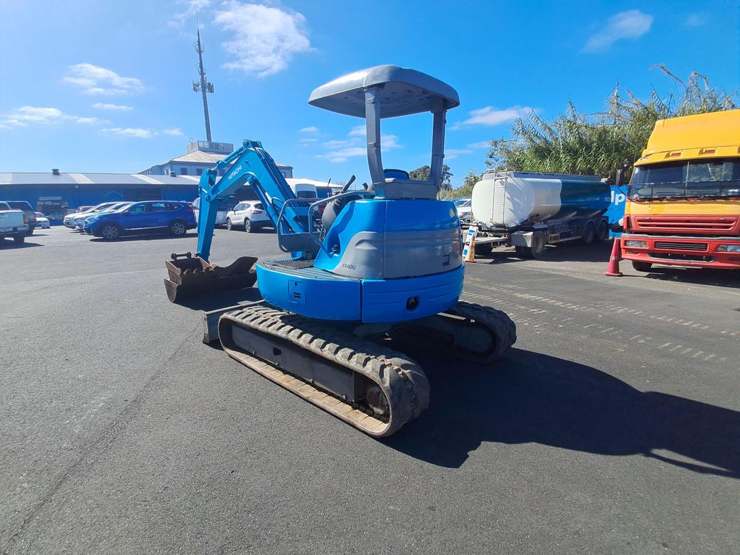 Photo '6' of Hitachi EX40U Excavator