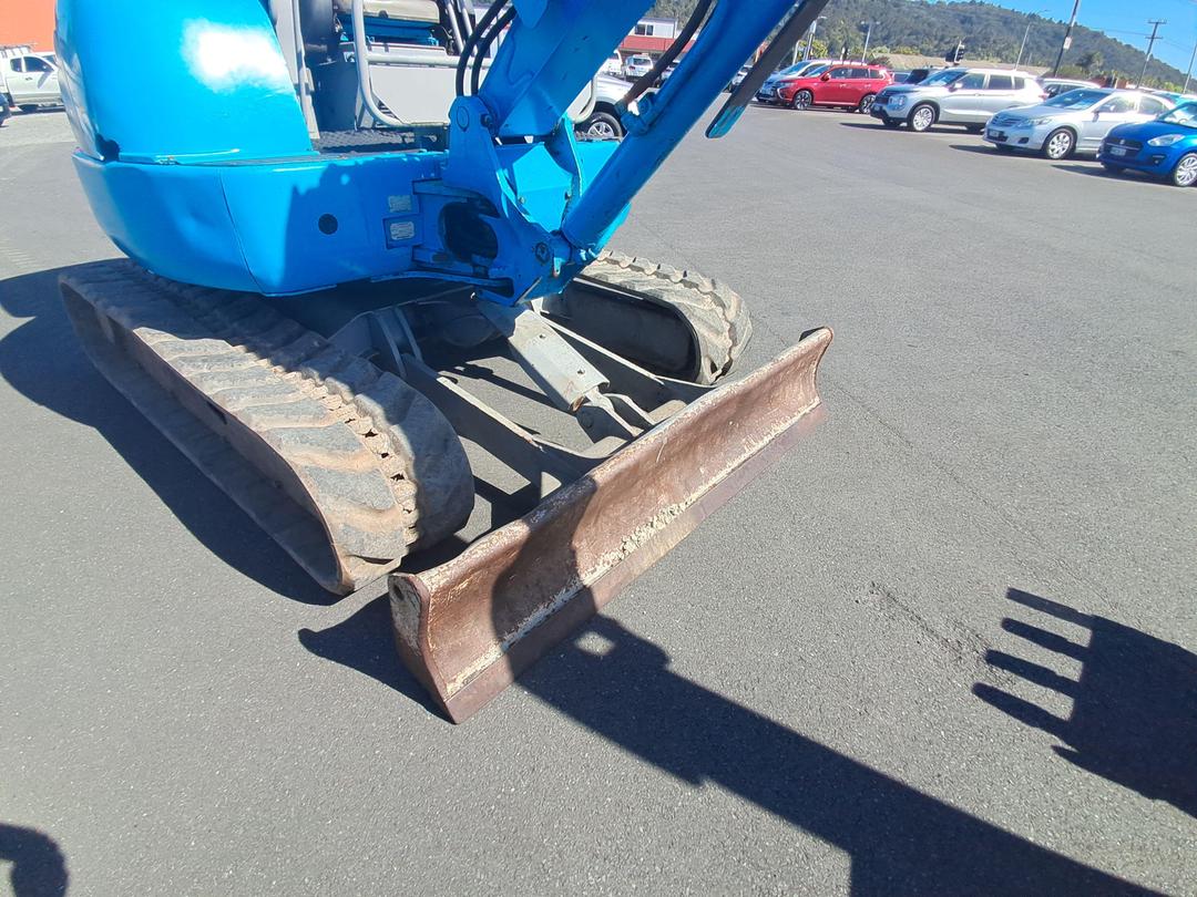 Photo '15' of Hitachi EX40U Excavator