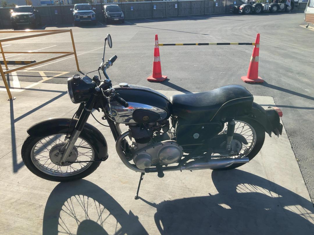 Photo '10' of AJS 31