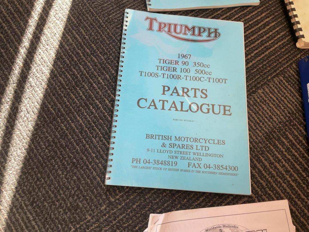 Photo '13' of Triumph Trophy T100C