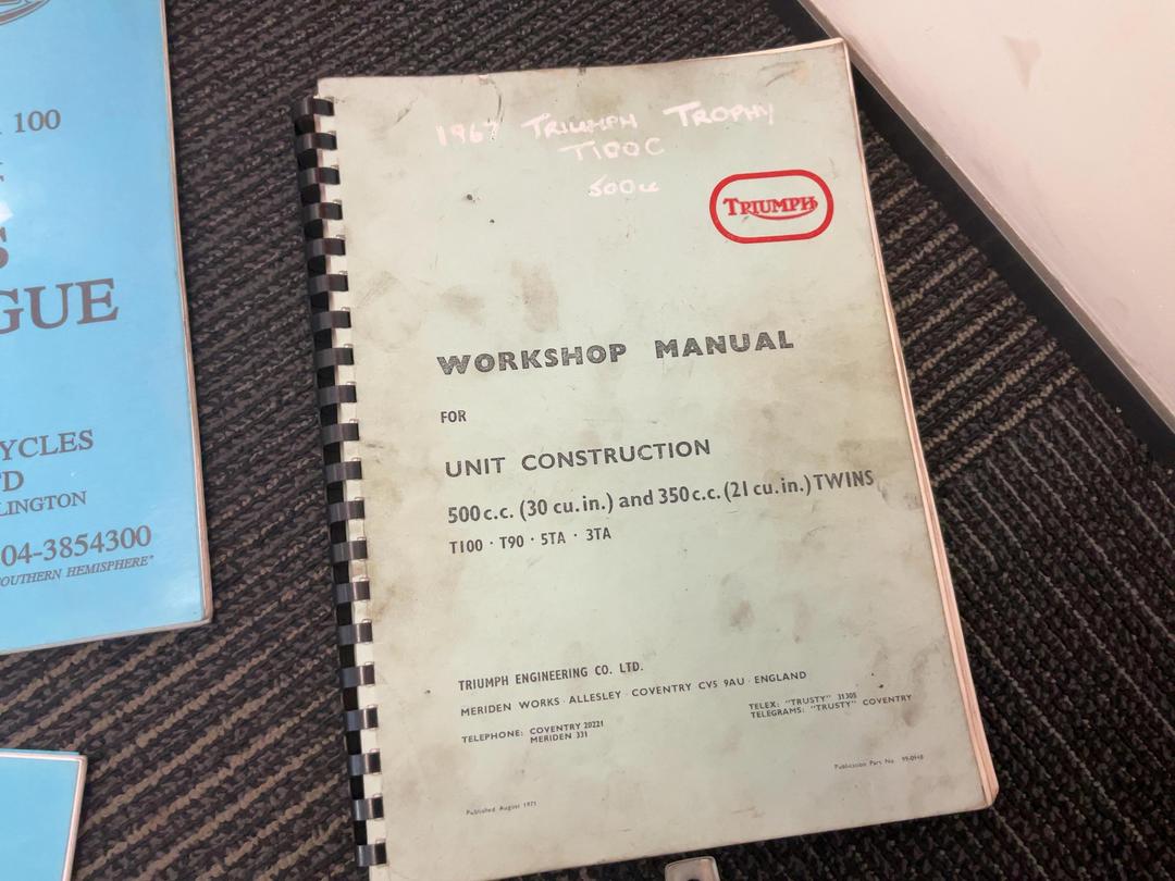 Photo '16' of Triumph Trophy T100C