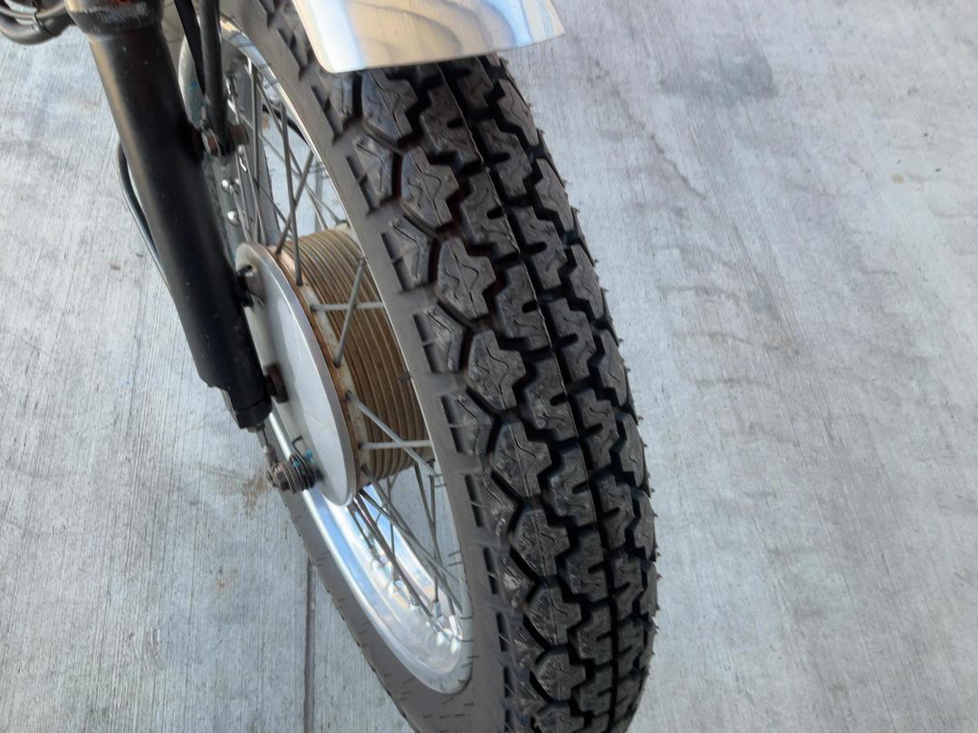 Photo '19' of Triumph Trophy T100C