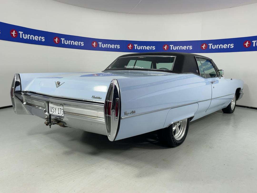 Photo '7' of Cadillac Coupe