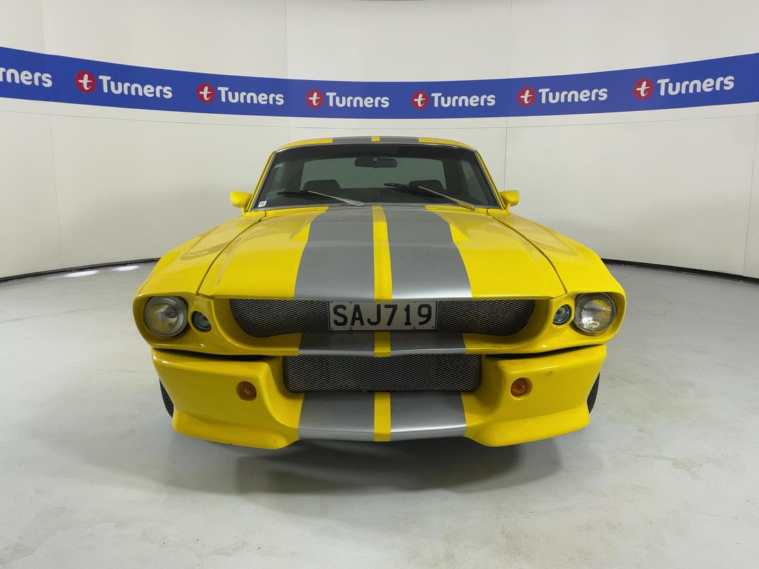Photo '2' of Ford Mustang