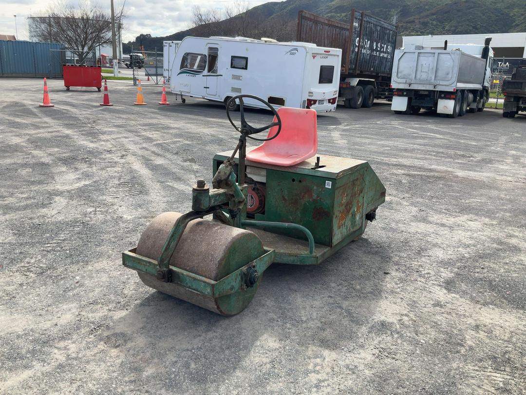 Photo '9' of Vintage Smooth Drum Roller