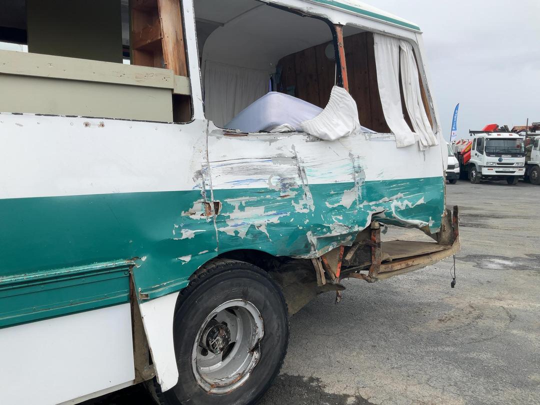 Photo '42' of Ford D300 Motorhome