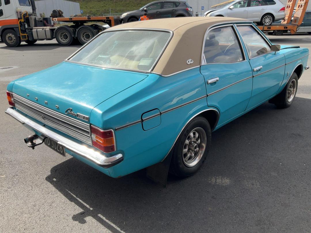 Photo '7' of Ford Cortina 2000