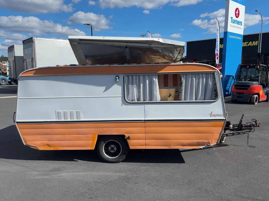 Photo '2' of Chevron Poptop Caravan - Single Photo '2' of Chevron Poptop Caravan - Single