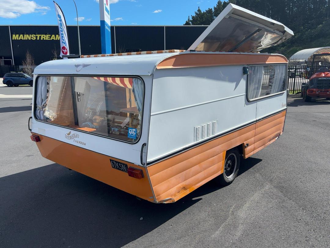 Photo '3' of Chevron Poptop Caravan - Single Photo '3' of Chevron Poptop Caravan - Single