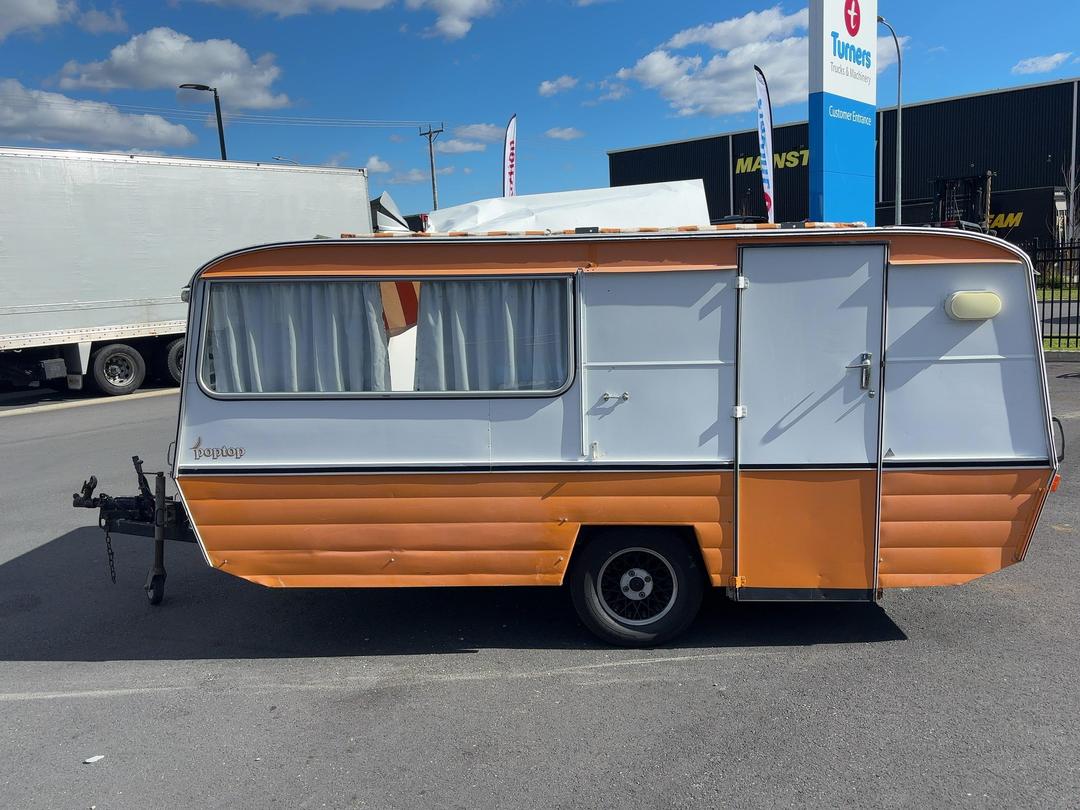 Photo '6' of Chevron Poptop Caravan - Single Photo '6' of Chevron Poptop Caravan - Single