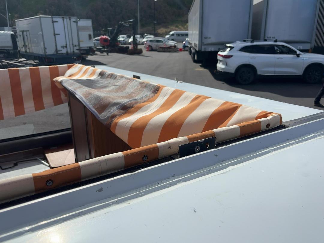 Photo '20' of Chevron Poptop Caravan - Single Photo '20' of Chevron Poptop Caravan - Single