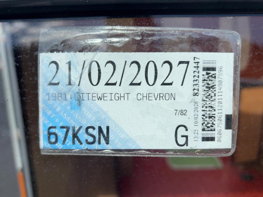 Photo '23' of Chevron Poptop Caravan - Single Photo '23' of Chevron Poptop Caravan - Single