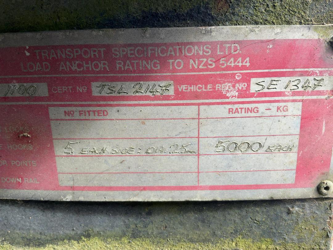 Photo '44' of HINO FN 286A Transporter