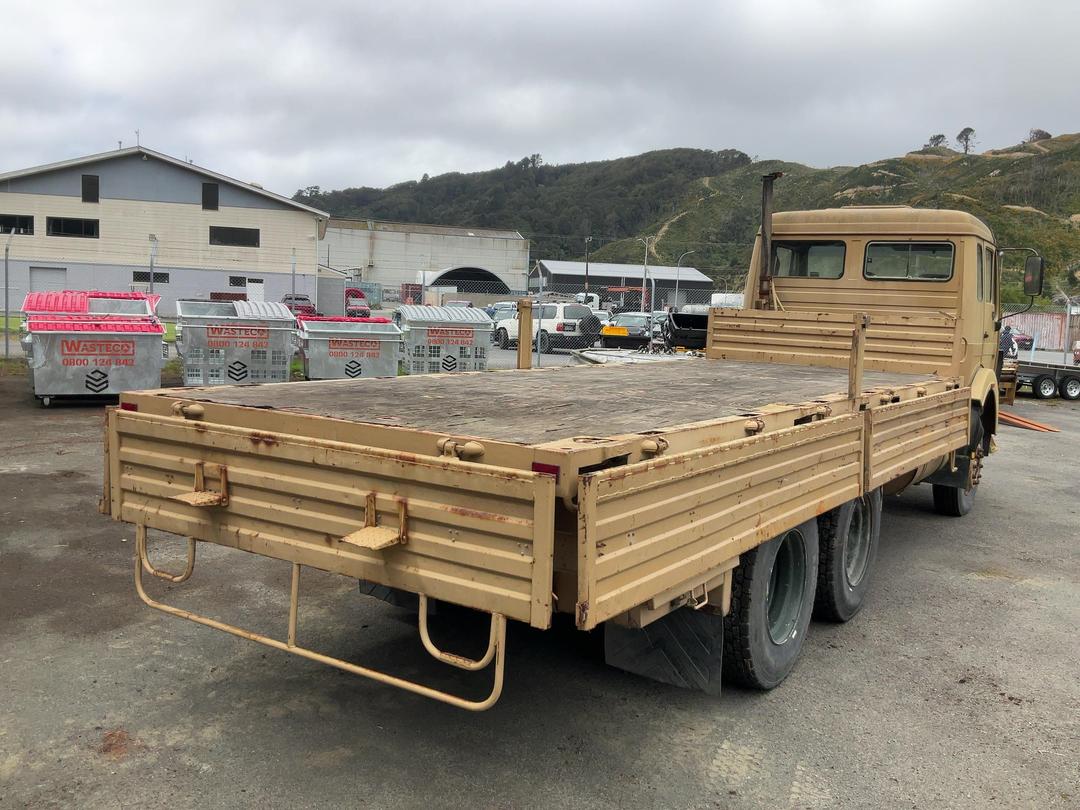 Photo '25' of Mercedes-Benz 2228 Flat Deck