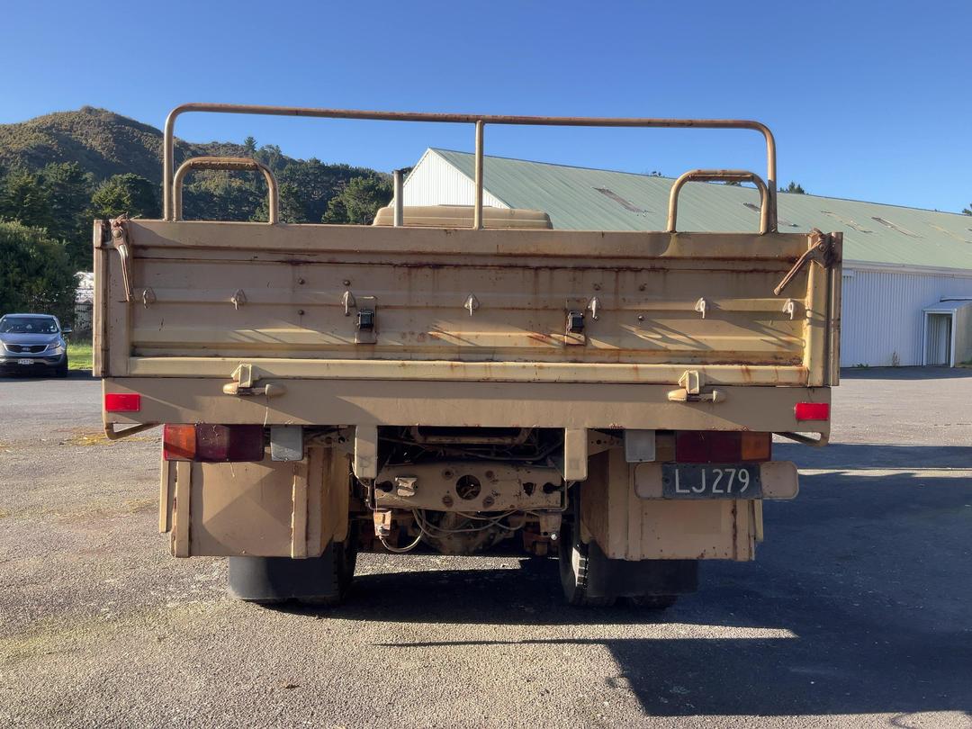 Photo '5' of Mercedes-Benz 2228 Flat Deck