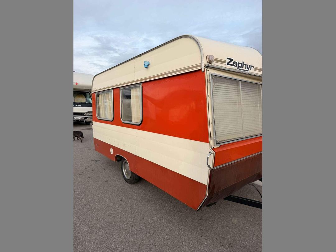Photo '10' of MODERN ZEPHYR Caravan - Single