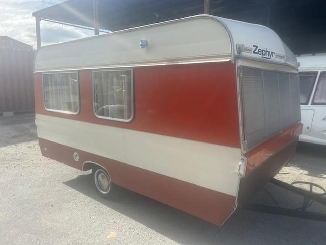 Photo '2' of MODERN ZEPHYR Caravan - Single