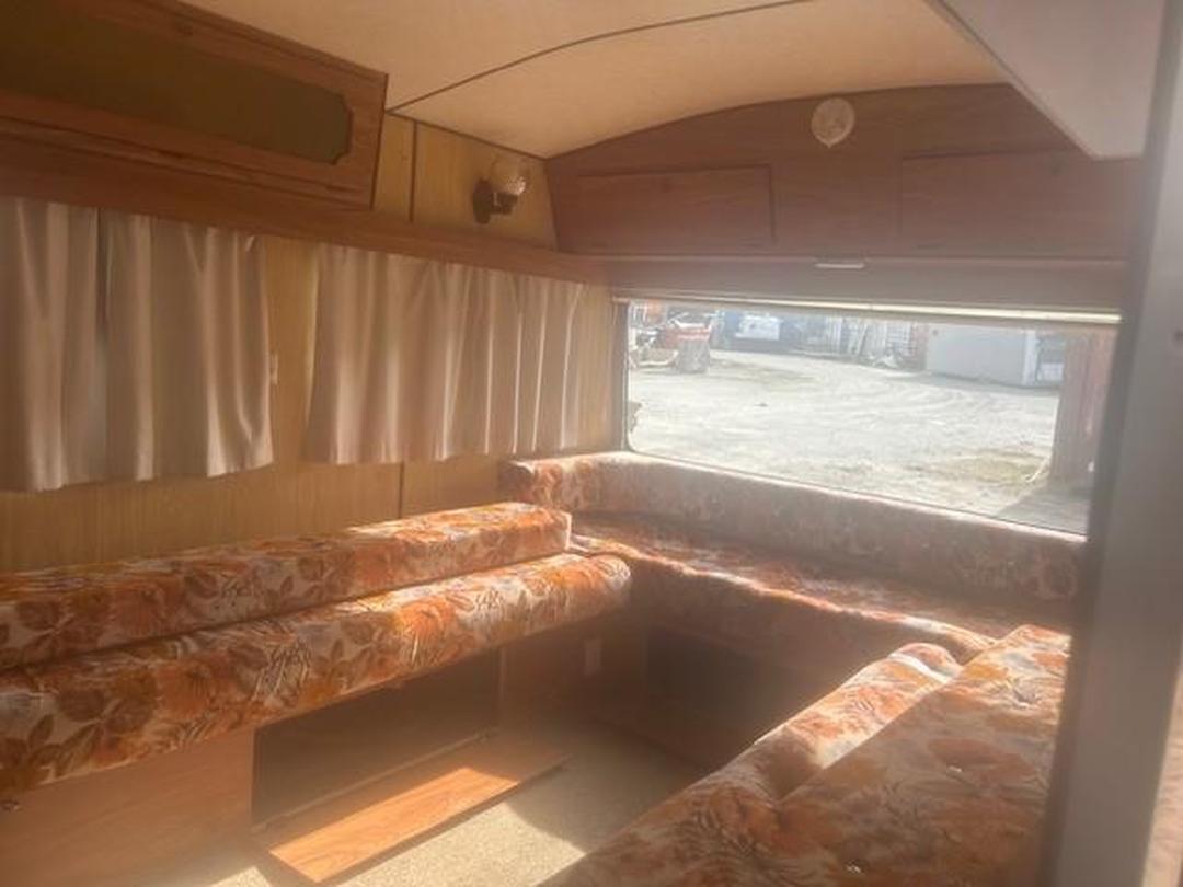 Photo '5' of MODERN ZEPHYR Caravan - Single