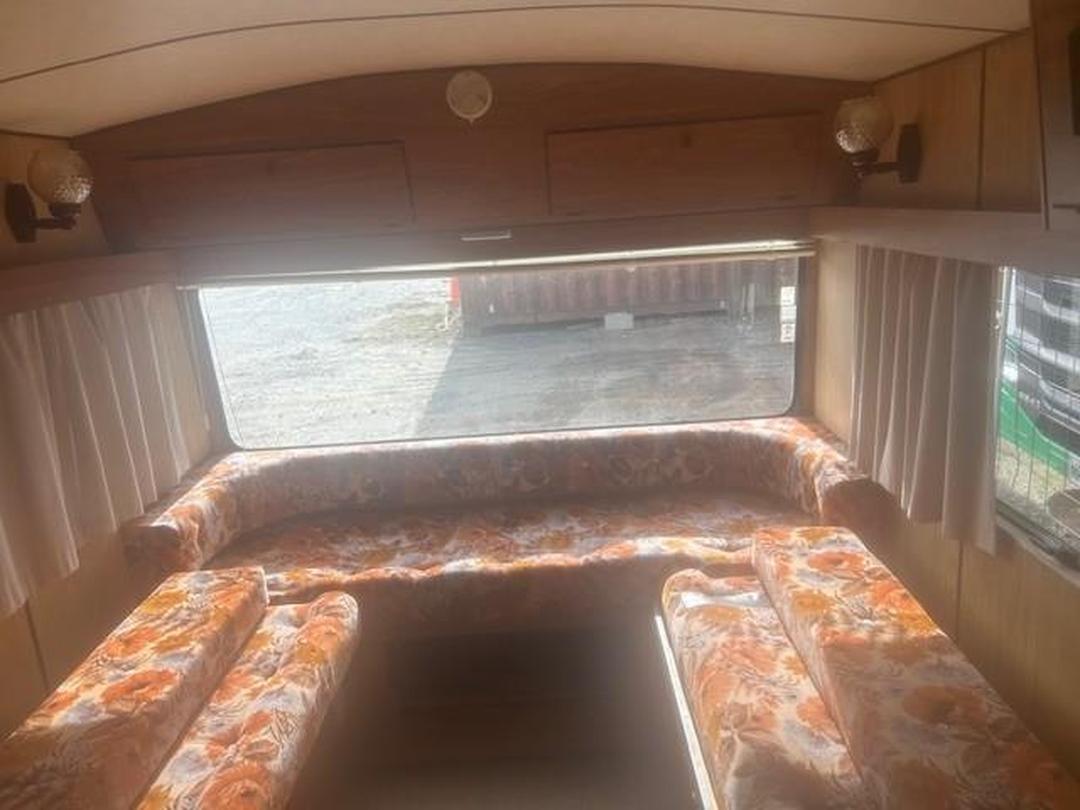 Photo '9' of MODERN ZEPHYR Caravan - Single