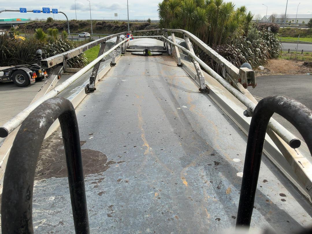 Photo '14' of Trailer RCAS TANKER Tanker Trailer Semi