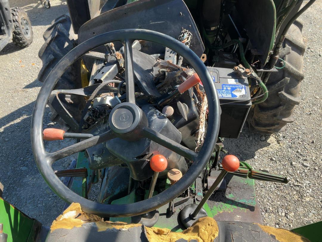 Photo '7' of John Deere 4233DL Tractor