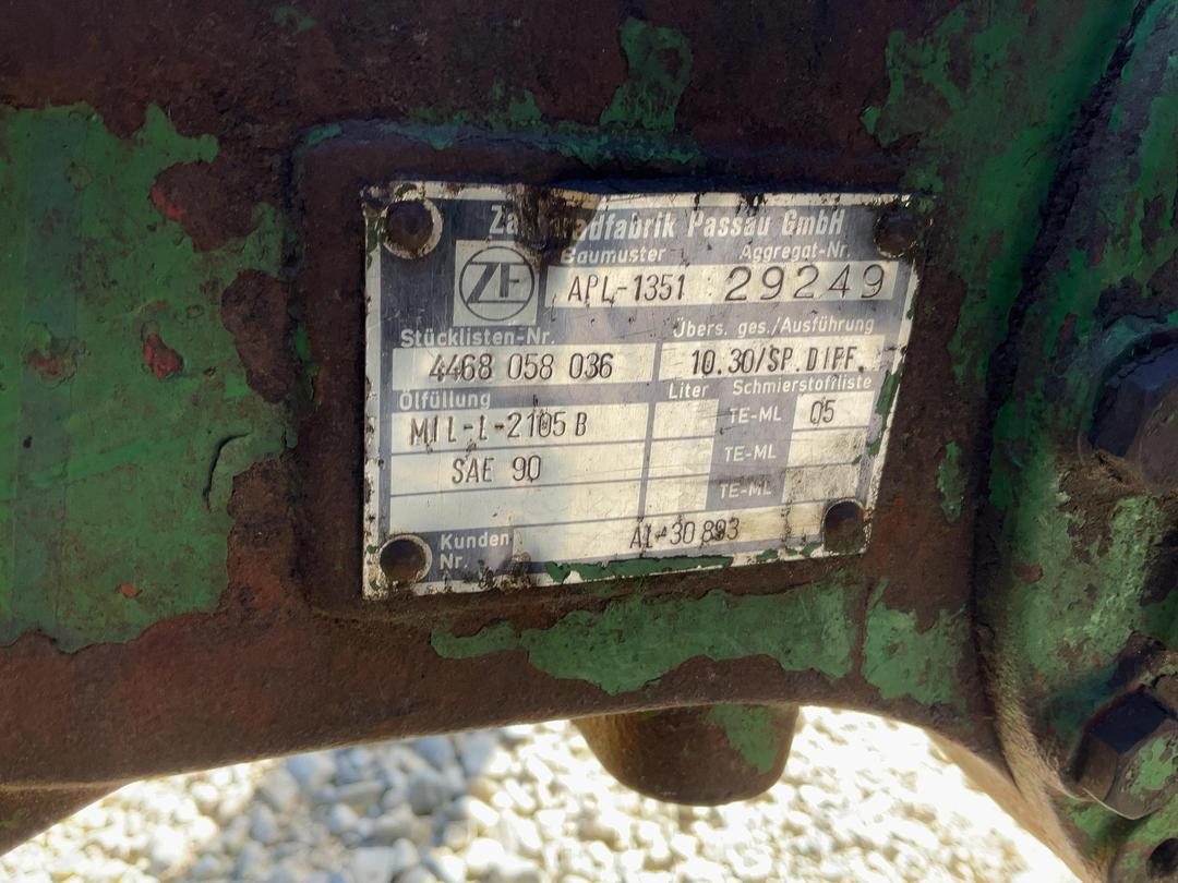 Photo '13' of John Deere 4233DL Tractor