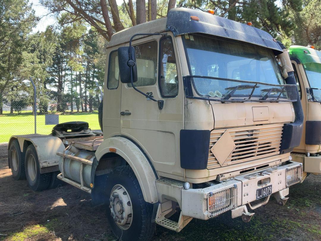 Photo '1' of Mercedes-Benz 2228 Tractor Unit