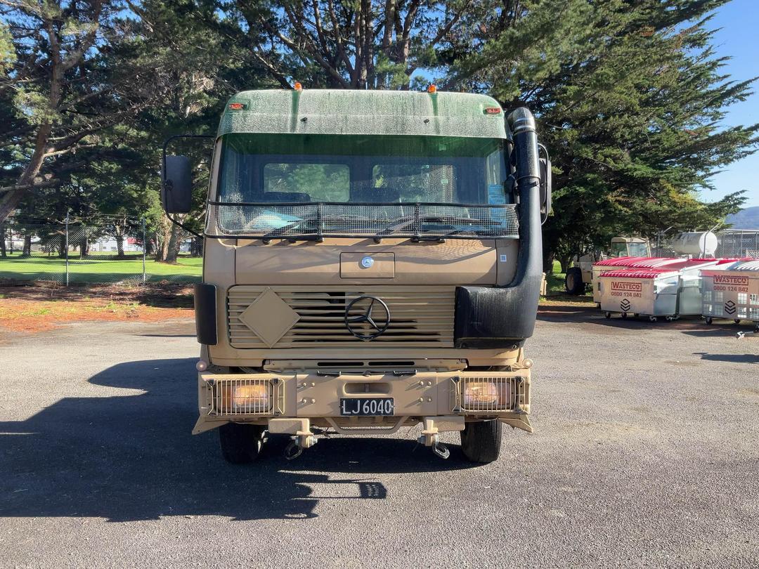 Photo '10' of Mercedes-Benz 2228 Tractor Unit
