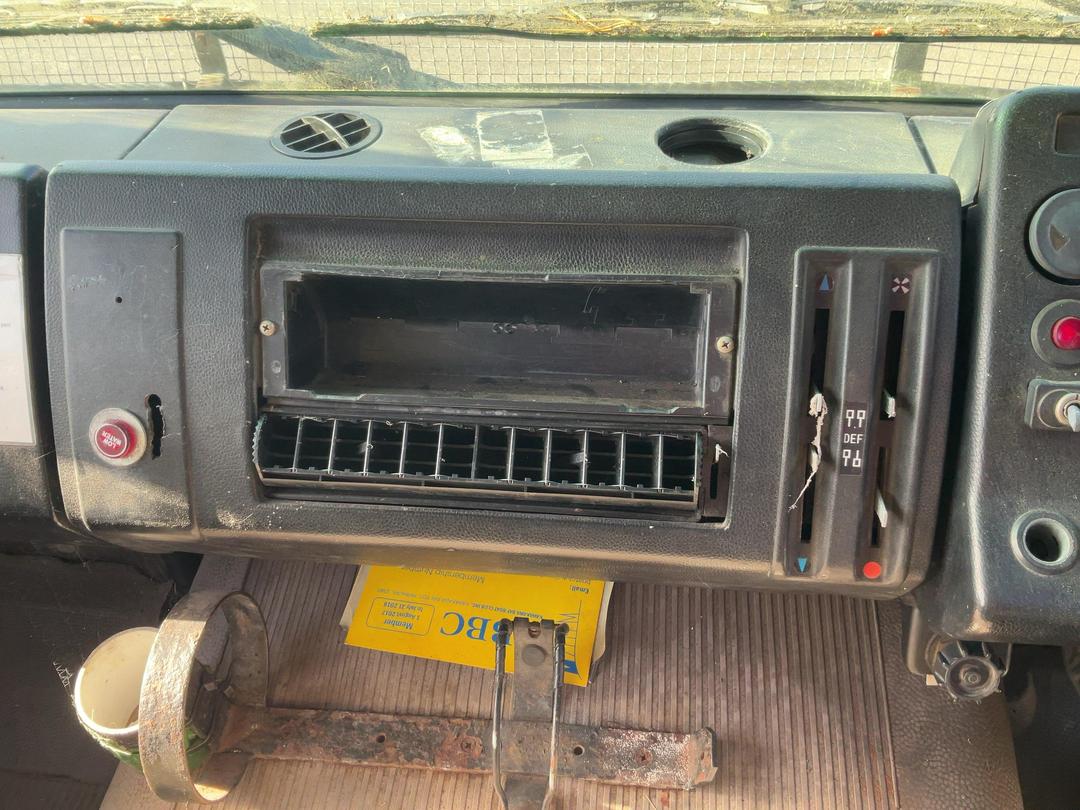 Photo '14' of Mercedes-Benz 2228 Tractor Unit
