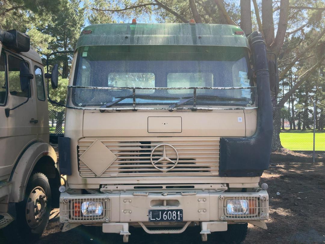 Photo '3' of Mercedes-Benz 222830 Tractor Unit