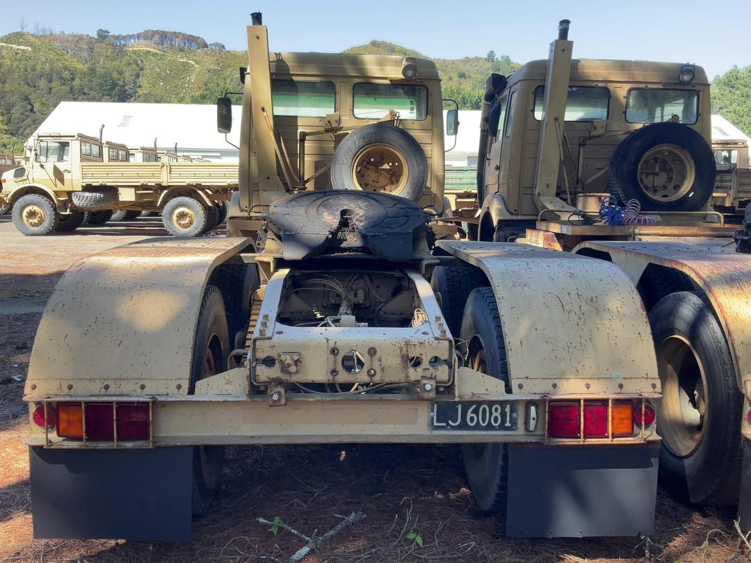 Photo '6' of Mercedes-Benz 222830 Tractor Unit