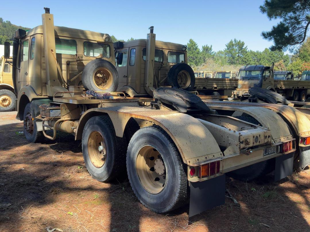Photo '8' of Mercedes-Benz 222830 Tractor Unit