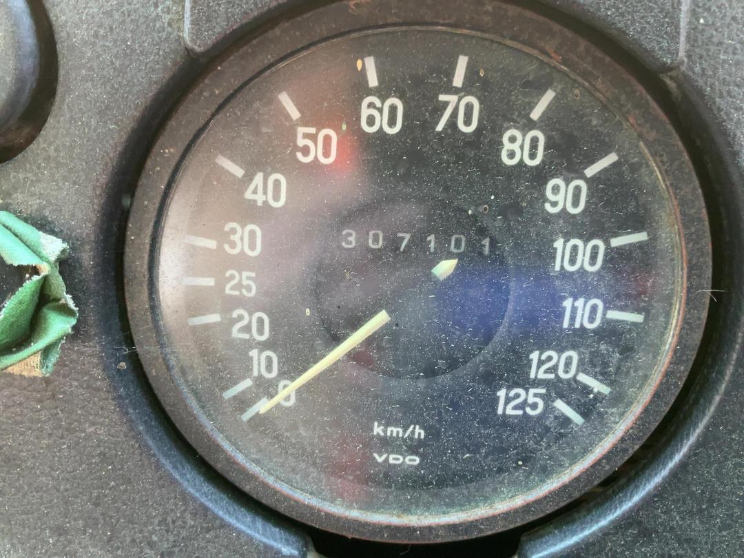 Photo '11' of Mercedes-Benz 222830 Tractor Unit