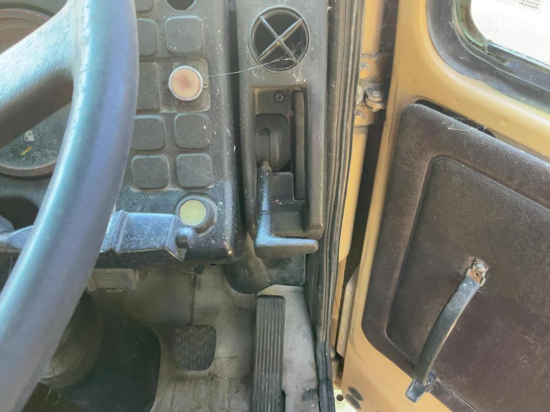 Photo '14' of Mercedes-Benz 222830 Tractor Unit
