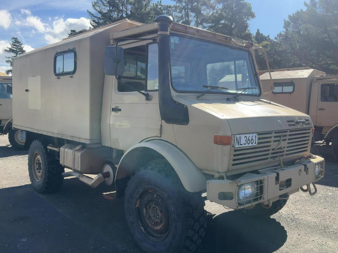 Photo '1' of Mercedes-Benz U 13OOL Ambulance