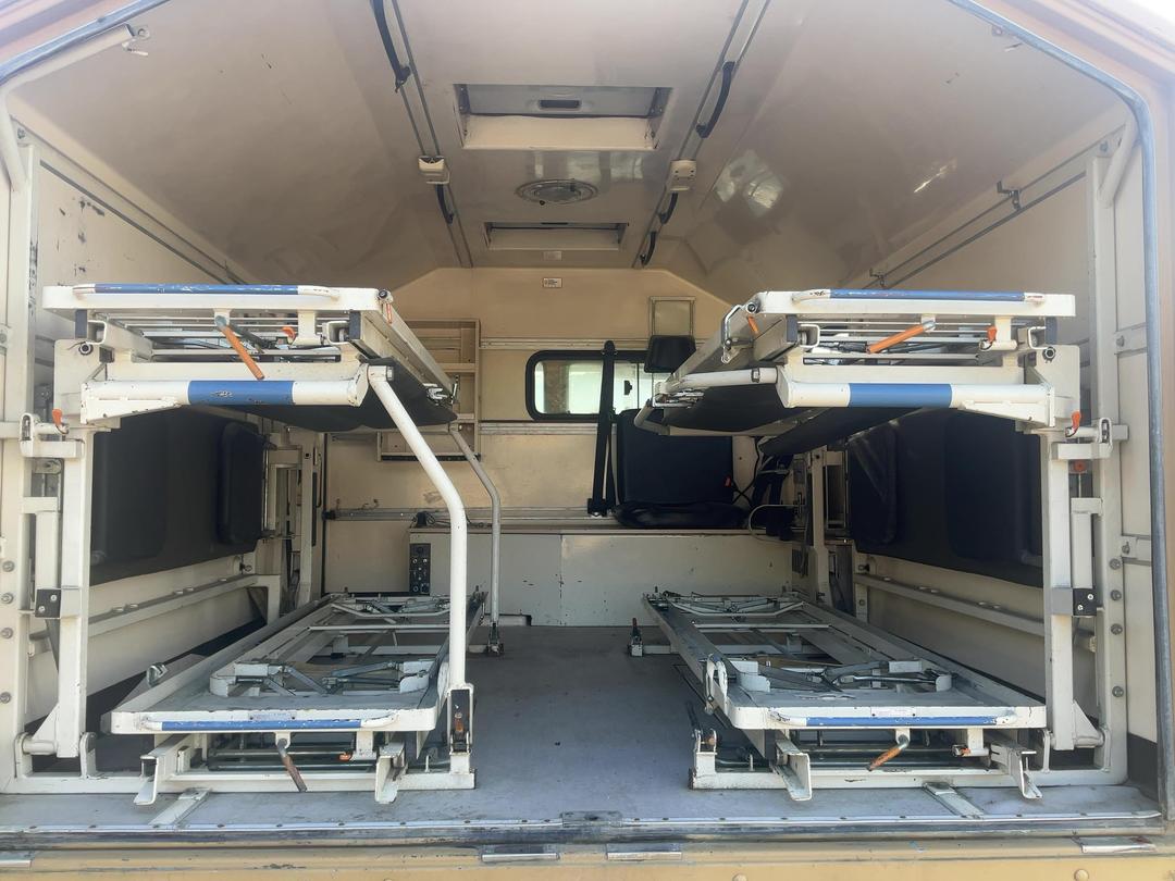 Photo '8' of Mercedes-Benz U1300L Ambulance