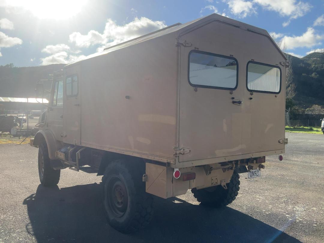 Photo '9' of Mercedes-Benz U1300L Ambulance