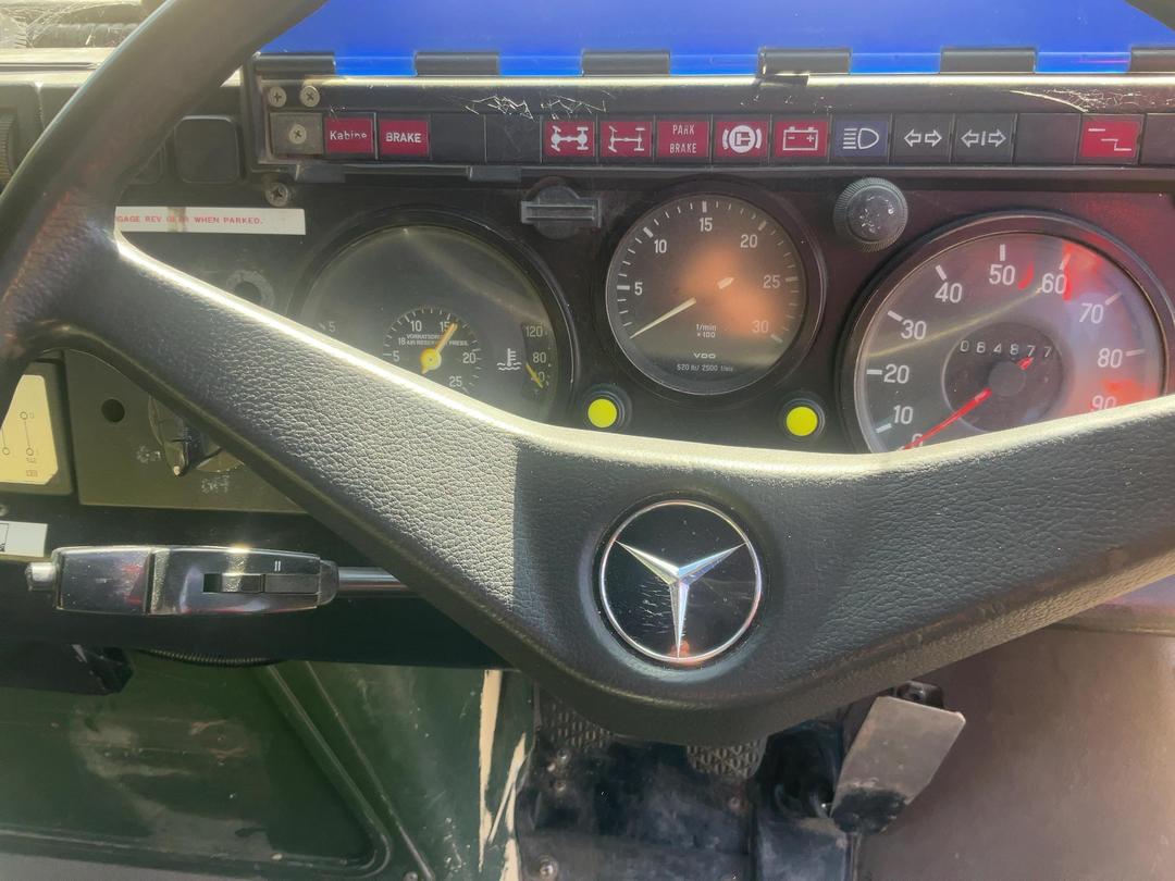Photo '15' of Mercedes-Benz U1300L Ambulance