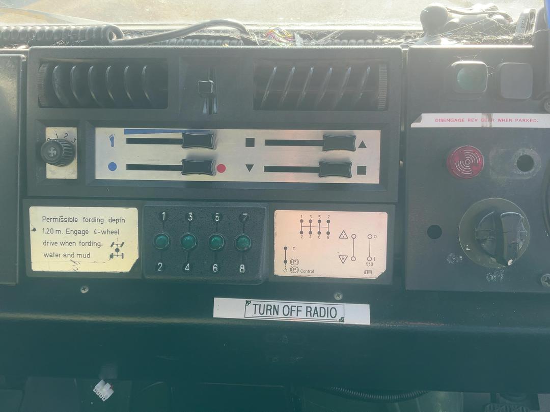 Photo '18' of Mercedes-Benz U1300L Ambulance