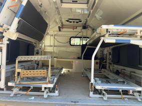 Photo '8' of Mercedes-Benz U1300L Ambulance