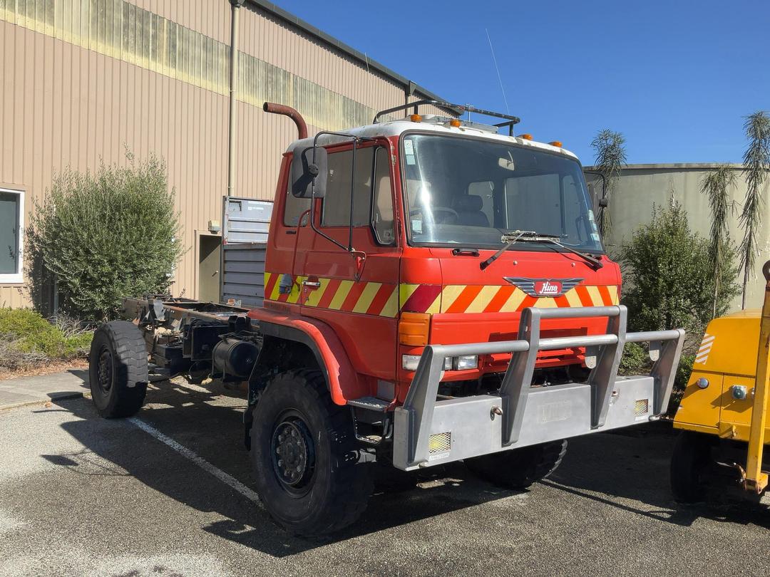 Photo '1' of Hino GT 1118 Cab Chassis