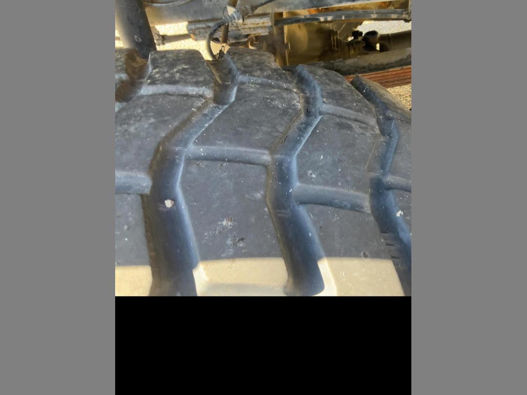 Photo '12' of Hino GT 1118 Cab Chassis