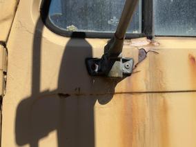 Photo '38' of Mercedes-Benz U1300L Ambulance