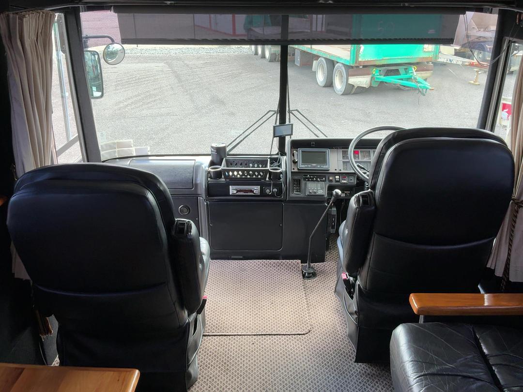 Photo '33' of Hino Blue Ribbon HU27 Motorhome Photo '33' of Hino Blue Ribbon HU27 Motorhome