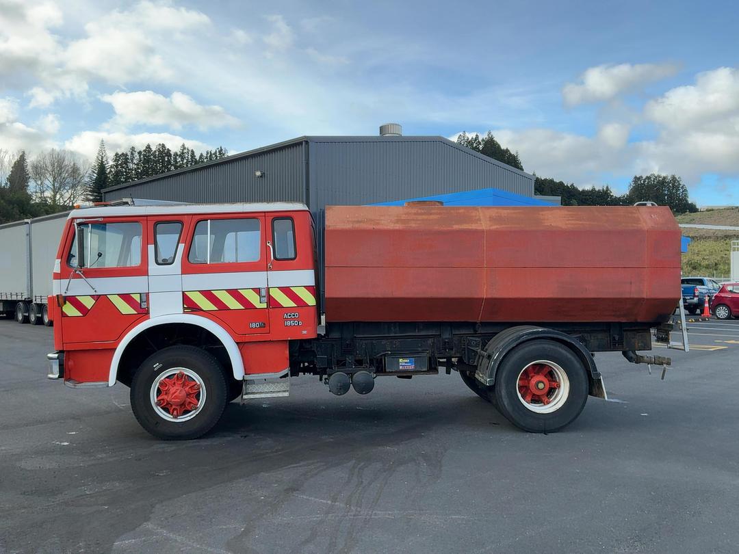 Photo '7' of INTERNATIONAL 1850D Austral Fire Appliance