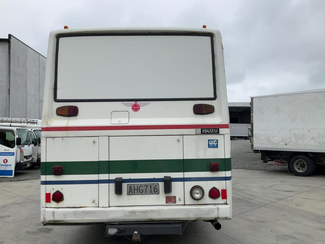 Photo '5' of Isuzu LR Motorhome Photo '5' of Isuzu LR Motorhome