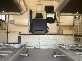 Photo '21' of Mercedes-Benz U1300L Ambulance