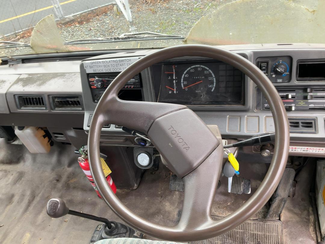 Photo '10' of Toyota Coaster Bus